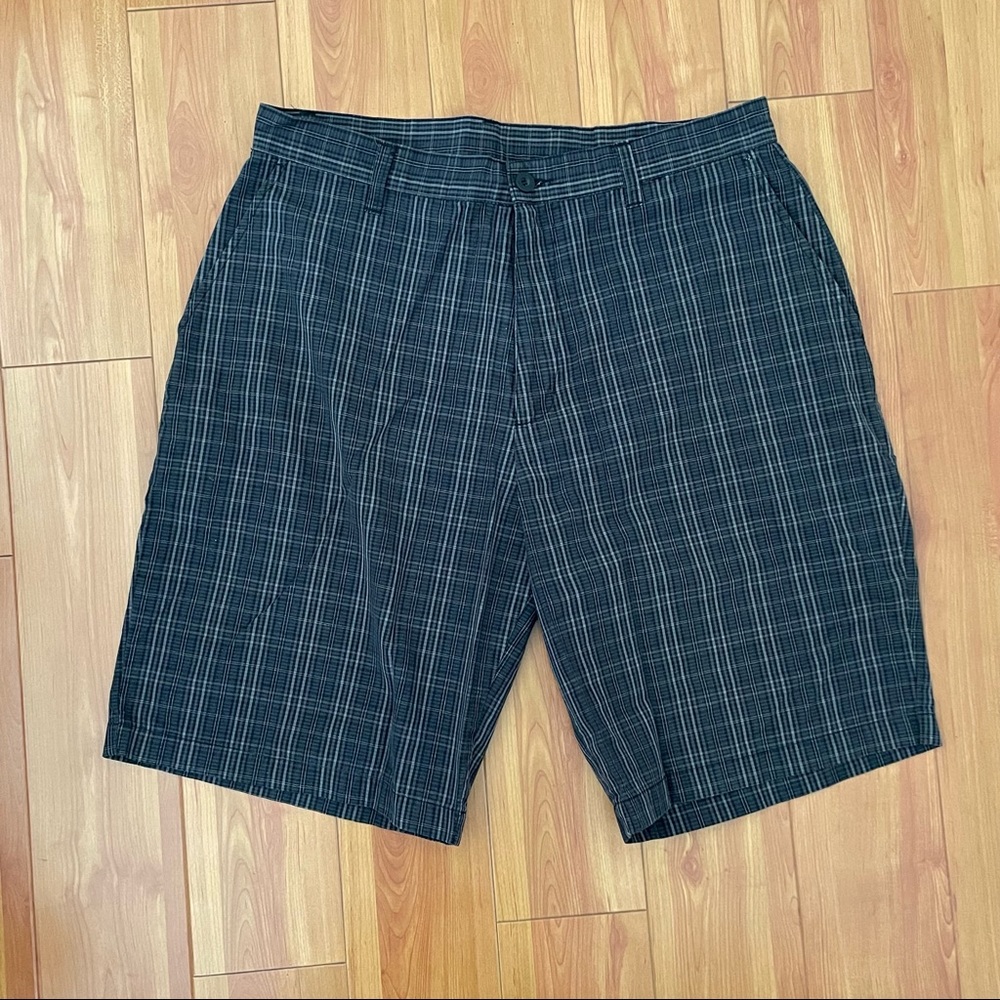 Burnside Men’s Gray and Black Checker Shorts